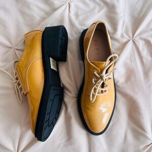 ⛔️SOLD⛔️ DKNY Shoes Sz 9